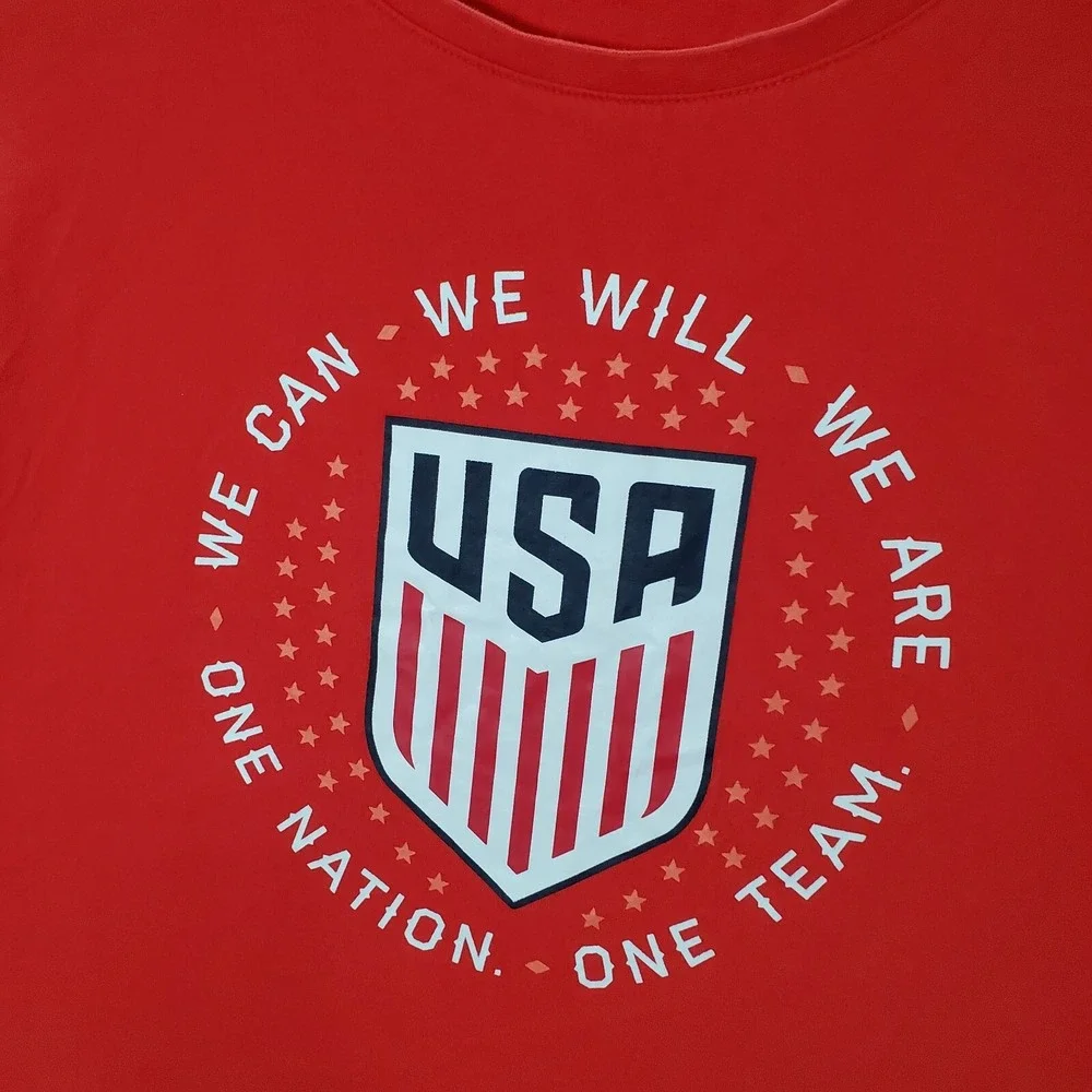 USA Women Top XL Red Shirt Logo Nike One Nation One Team Soccer Tee‎